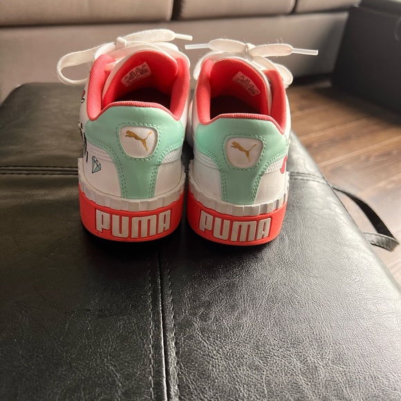 Puma sneakers - size 6.5. Only worn a few times and my daughter outgrew them. - Picture 4 of 6
